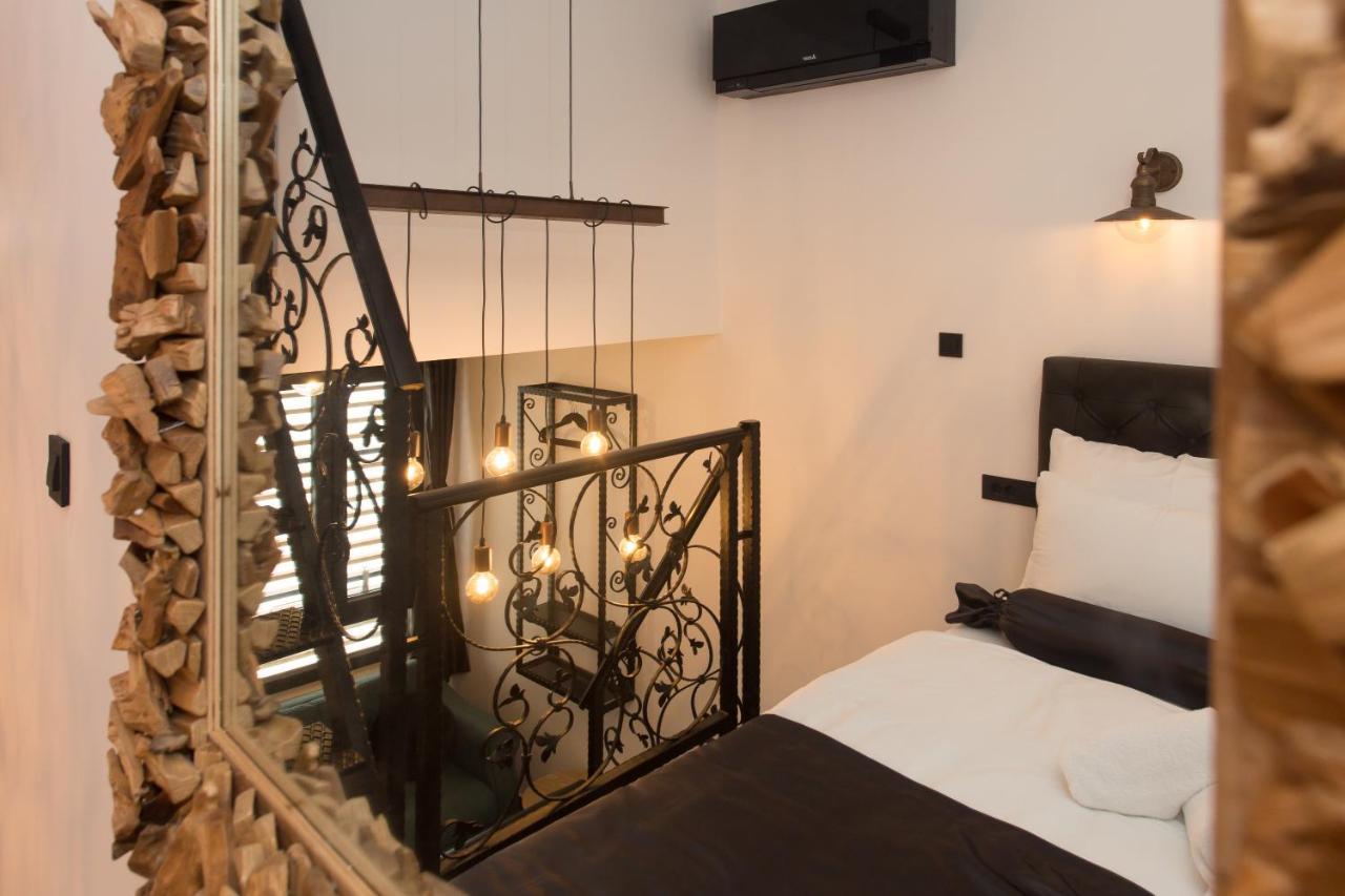 Amaizing Apartment Near Airport Kastel Stafilic Bagian luar foto